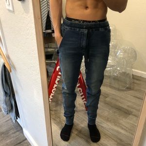 Joe’s Jogjeans